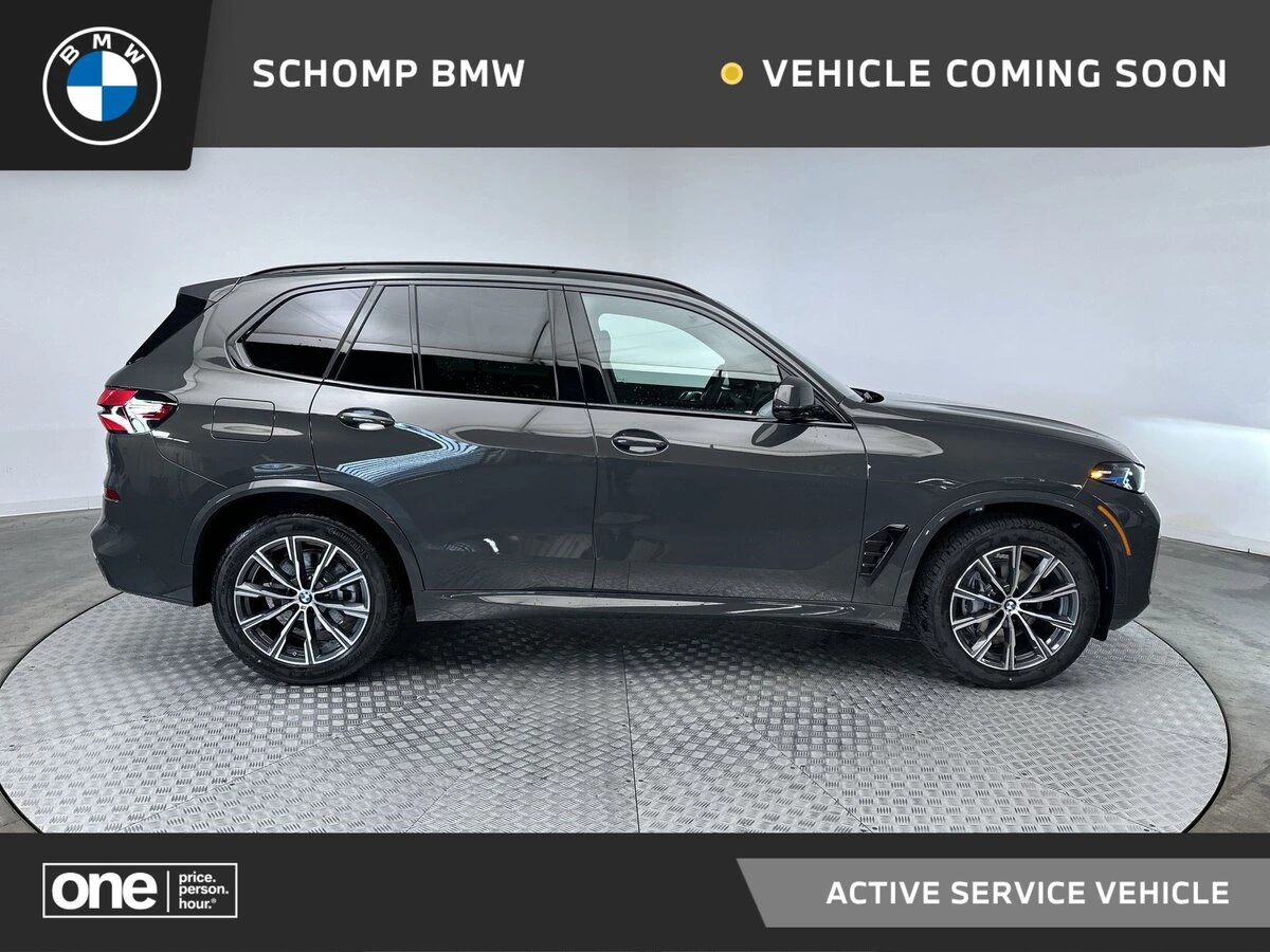 2026 BMW X5 40i's photo