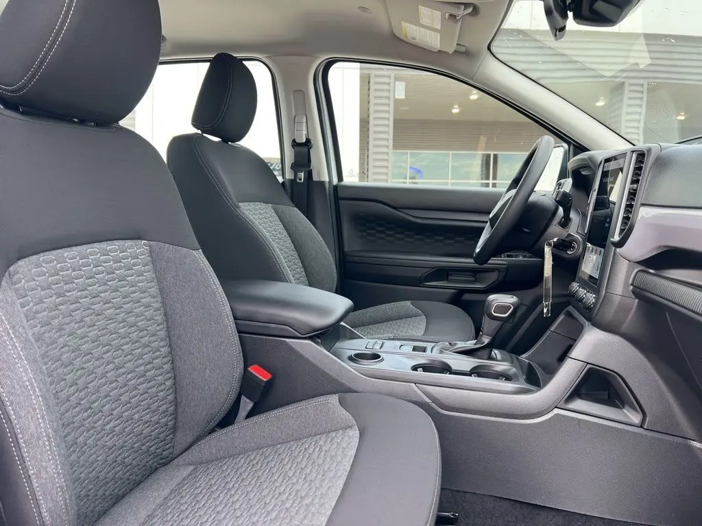 2025 Ford Ranger XL photo 10