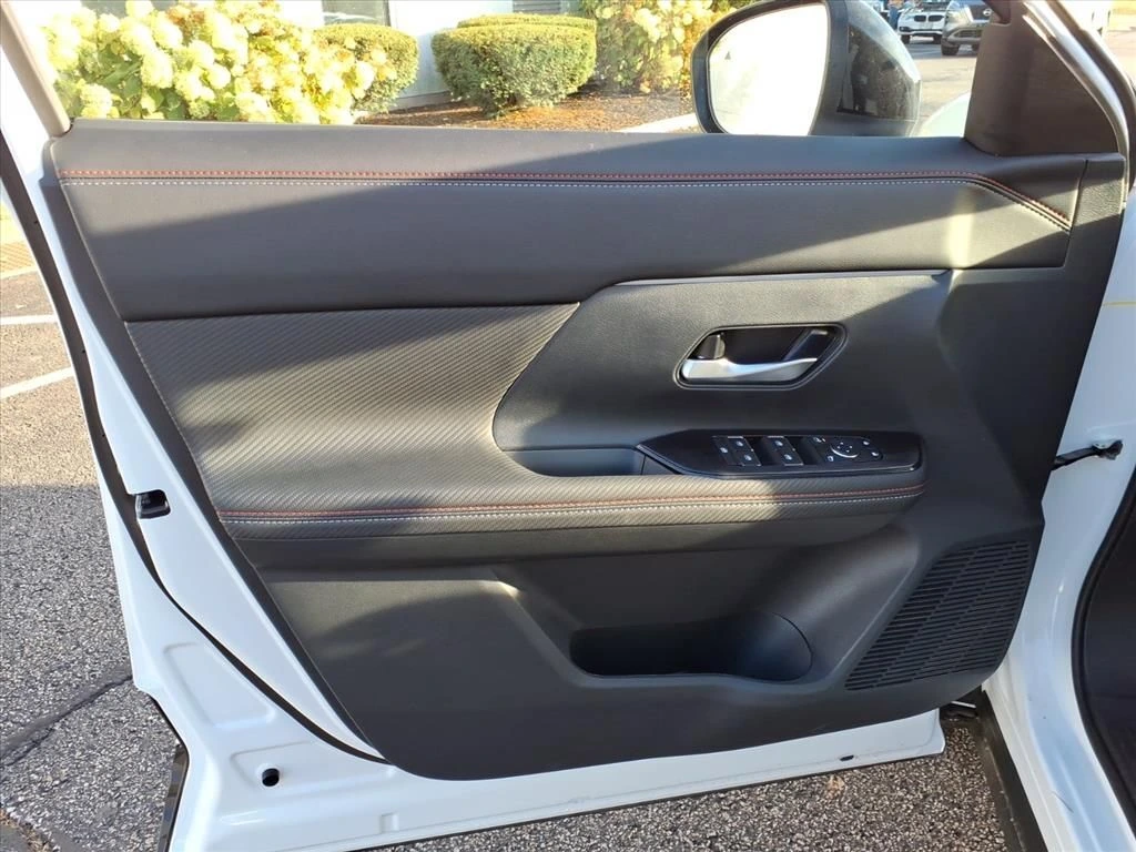 2026 Nissan KICKS SR AWD - Photo 11