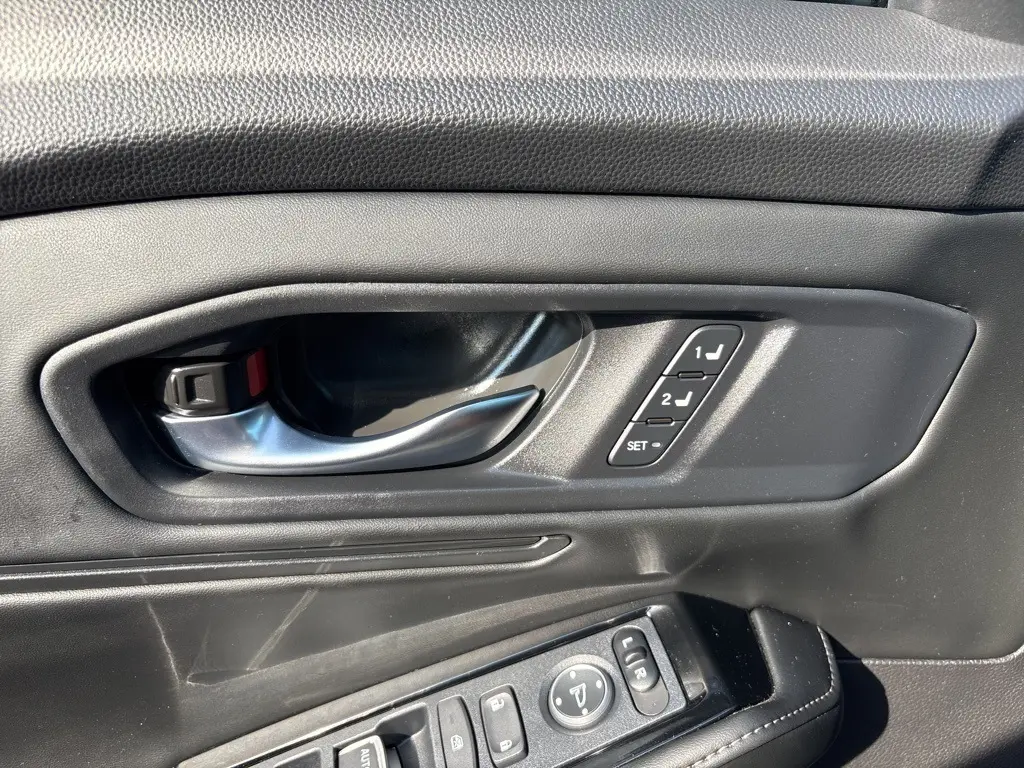 2024 Honda Accord Hybrid Touring photo 22