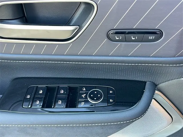 2026 Infiniti QX80 photo 29