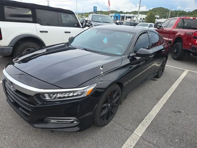 2018 Honda Accord Sport photo 3