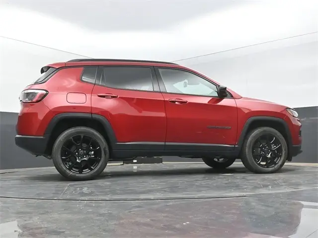 2026 Jeep Compass Latitude photo 43