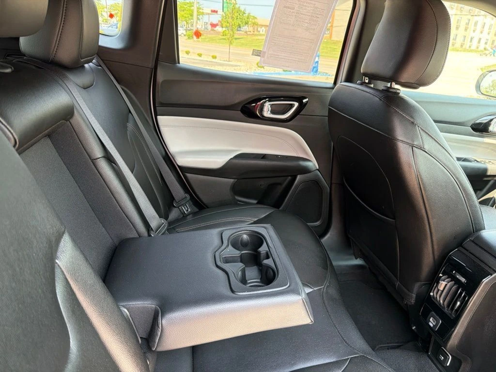 2025 Jeep Compass Limited - Photo 13