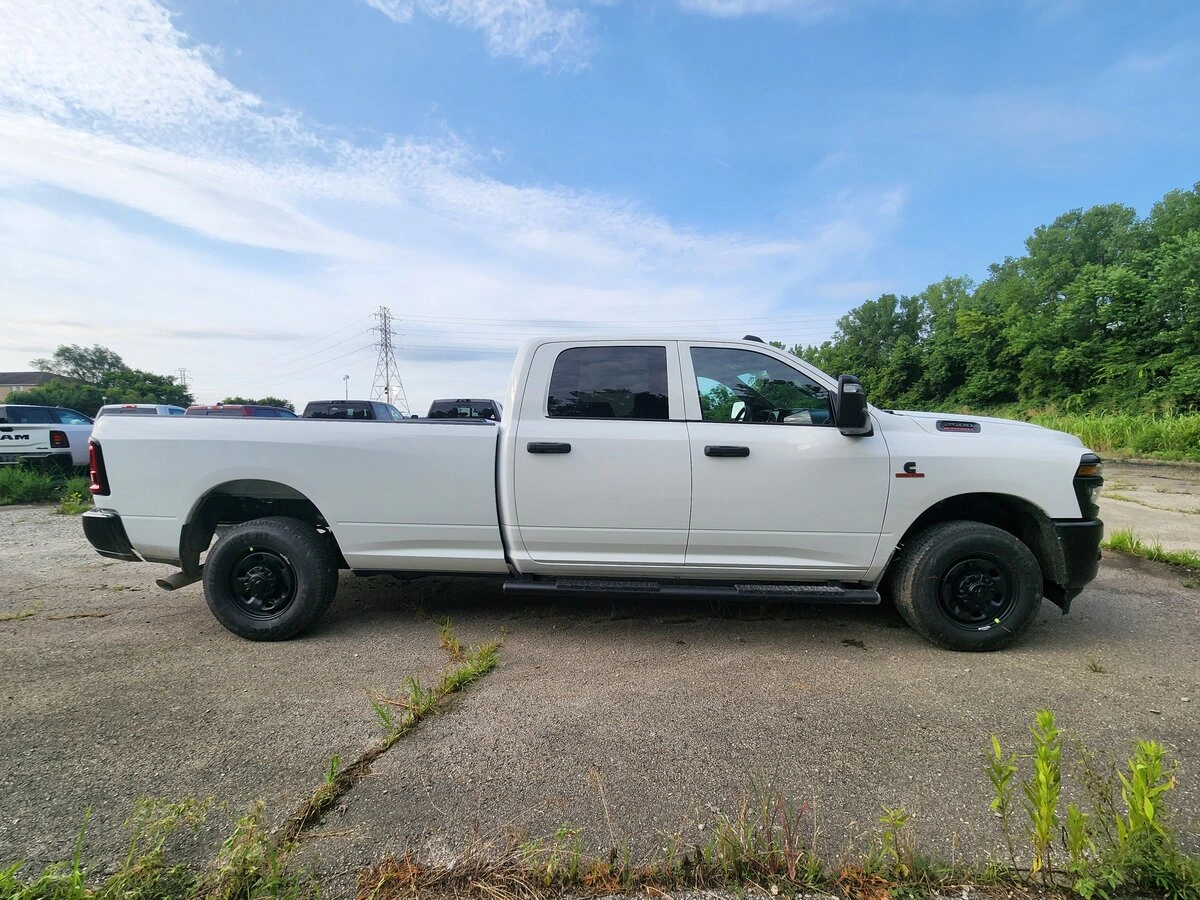 2025 RAM 2500 Tradesman - Photo 18