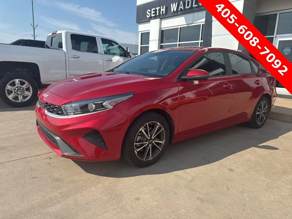 2022 Kia Forte LXS photo 2