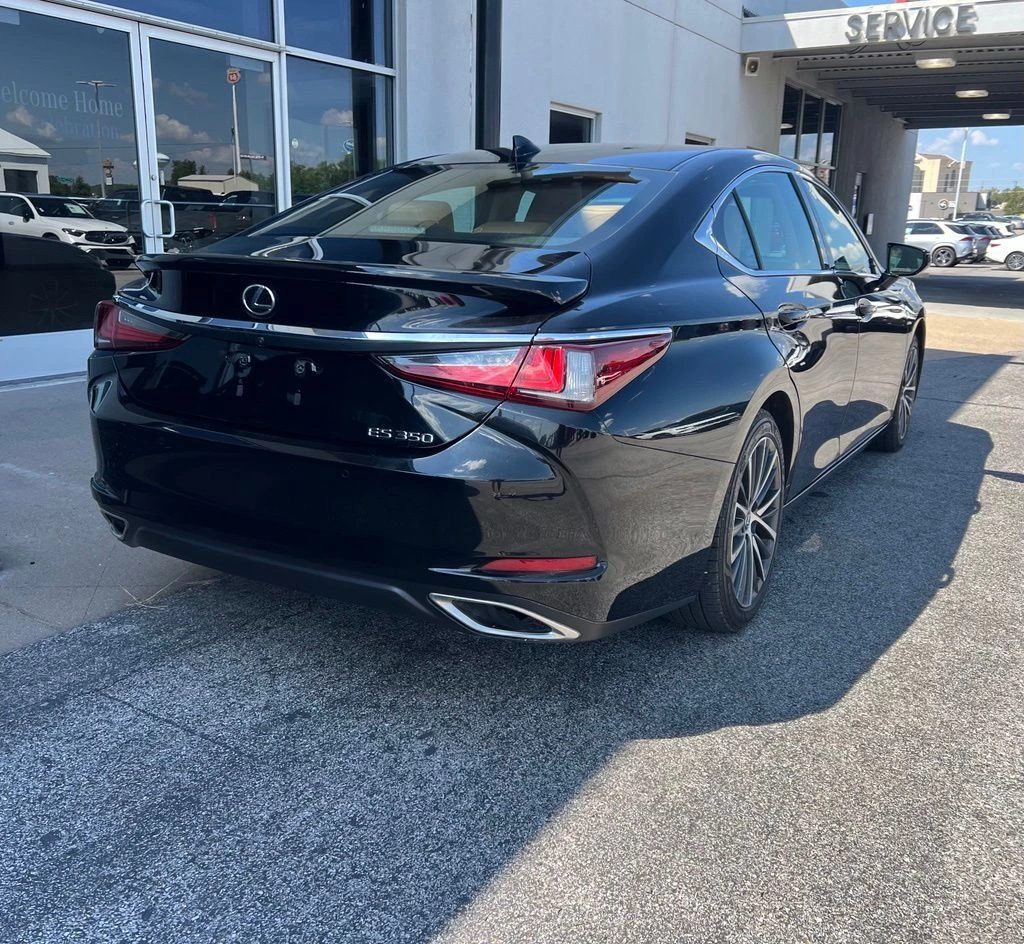 2024 Lexus ES 350 - Photo 7
