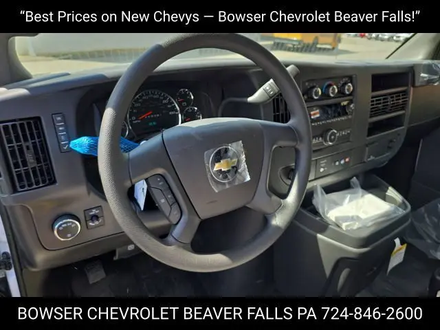 2025 Chevrolet Express 2500 Work Van Cargo photo 2