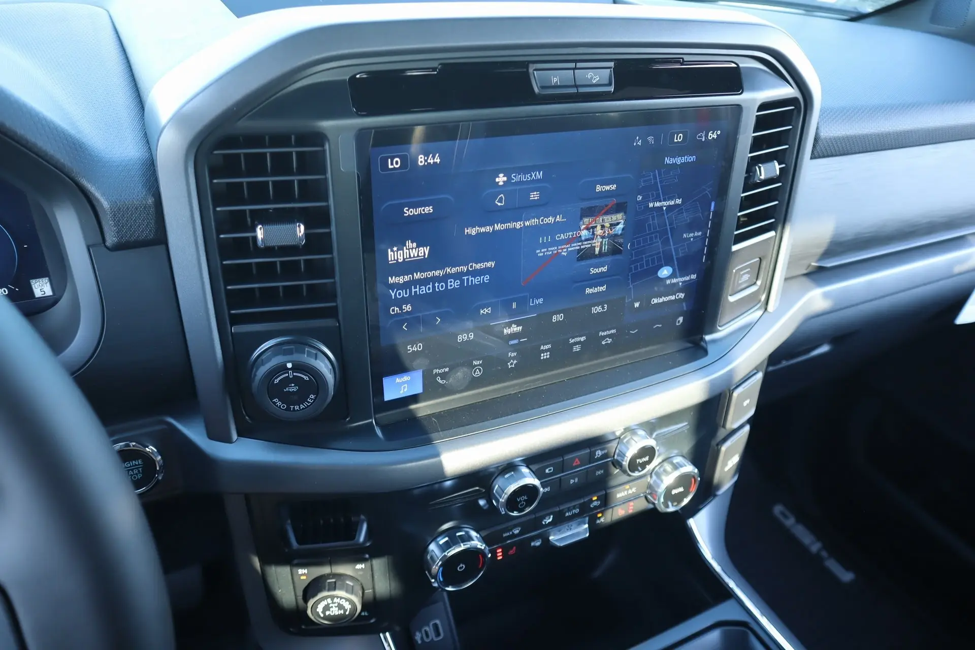 2025 Ford F-150 XLT photo 5