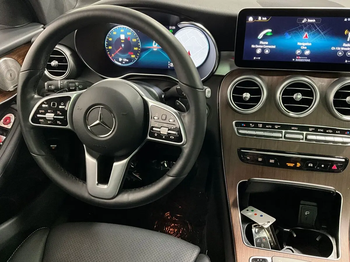 2021 Mercedes Benz GLC 300 4MATIC photo 3