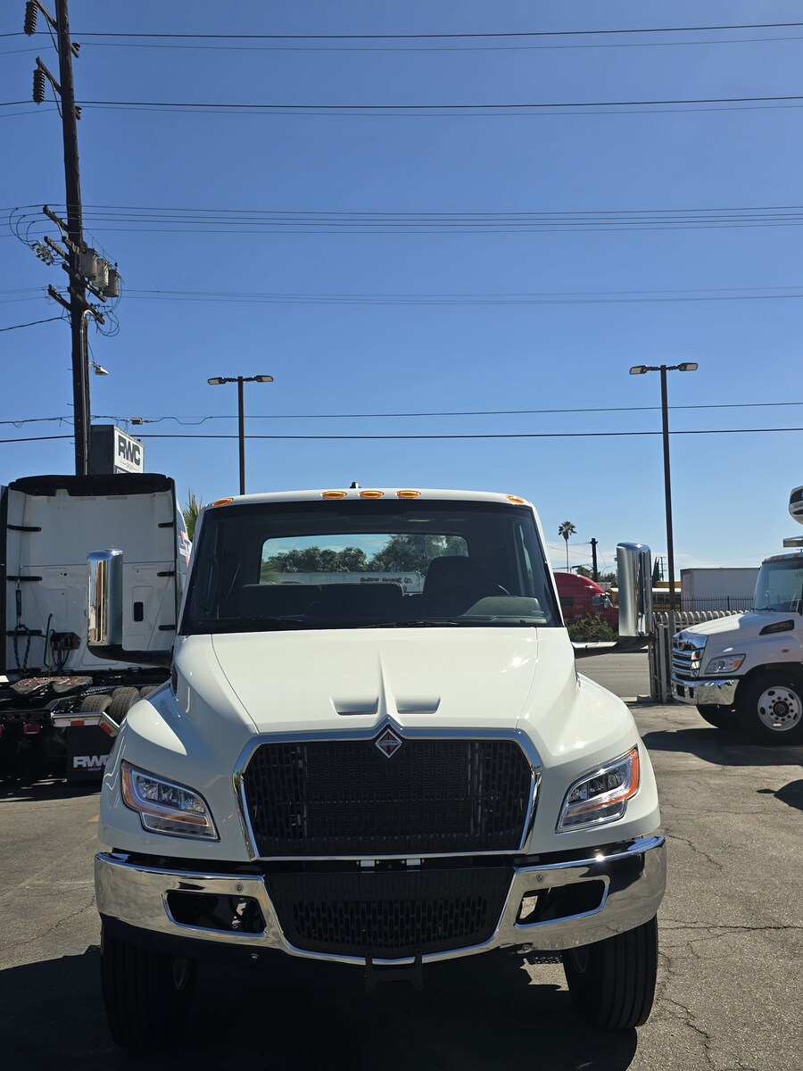 2027 International MV in CA — photo 5