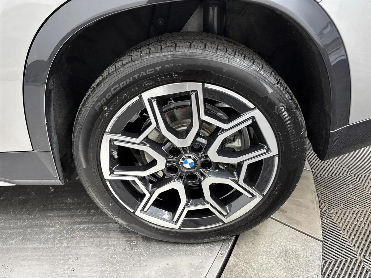 2025 BMW X1 28i - Photo 27