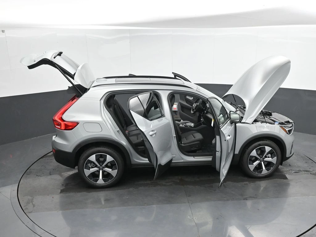 2026 Volvo XC40 Plus - Photo 48