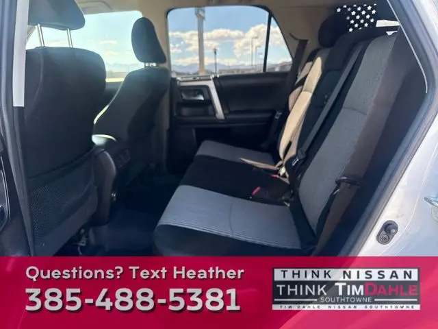 2015 Toyota 4Runner Base photo 18