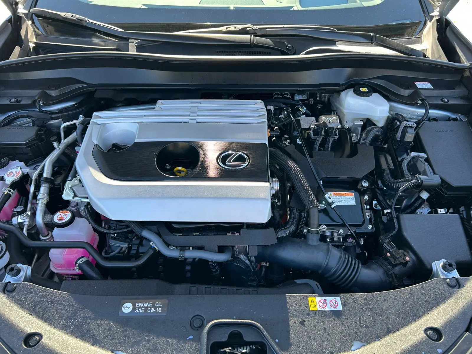 2023 Lexus UX 250h Premium photo 25