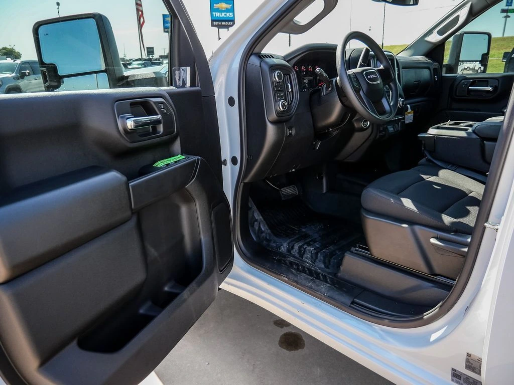 2026 GMC Sierra 2500HD Pro - Photo 28