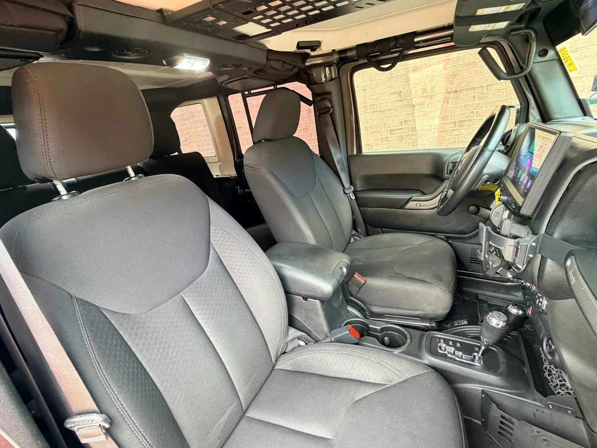 2017 Jeep Wrangler Unlimited Sport - Photo 25