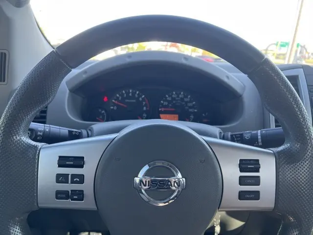 2016 Nissan Frontier S photo 15