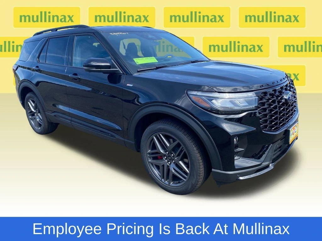 2026 Ford Explorer ST-LINE 4WD's photo