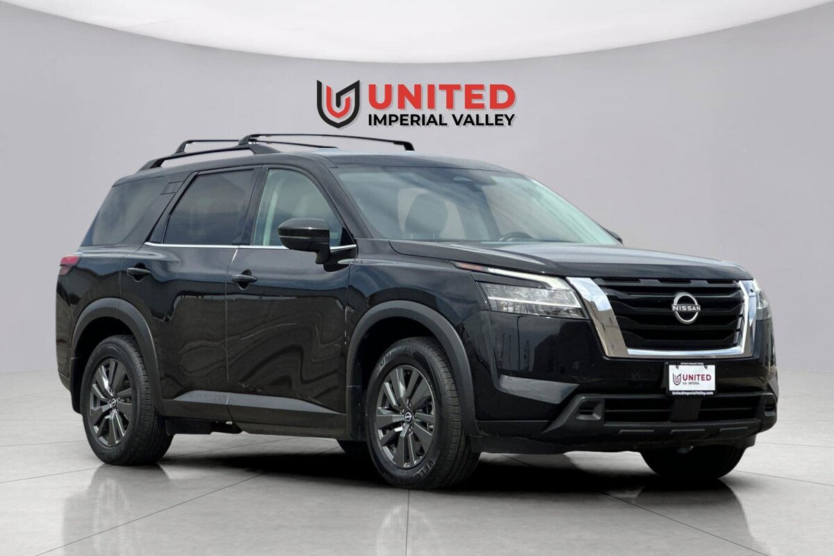 2022 Nissan Pathfinder SV