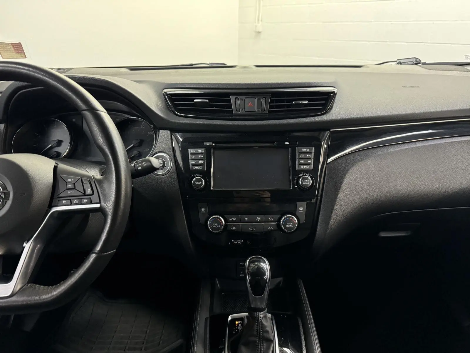 2017 Nissan Rogue Sport SL photo 14