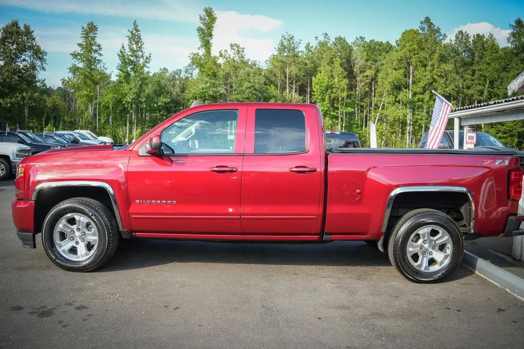 2018 Chevrolet Silverado 1500 Z71 LT photo 7