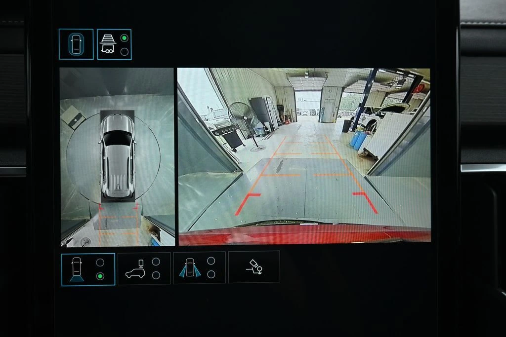 2026 GMC Acadia Denali - Photo 11