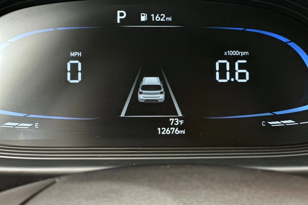 2025 Hyundai Venue SEL - Photo 25