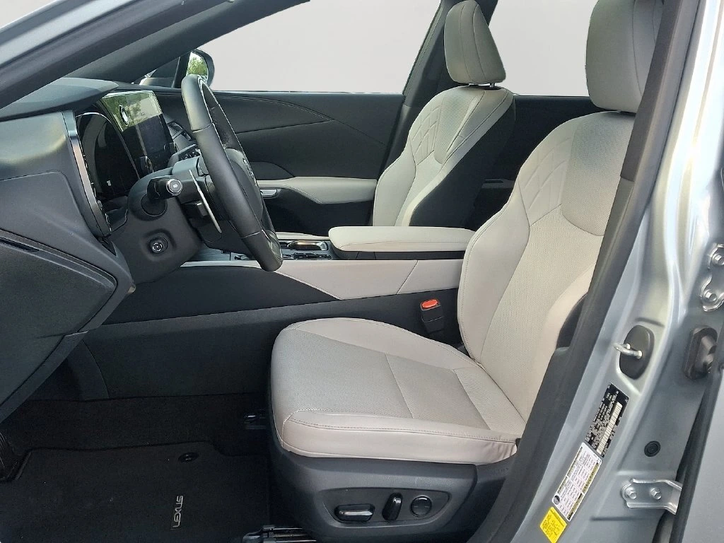 2024 Lexus RX Hybrid 350h - Photo 14