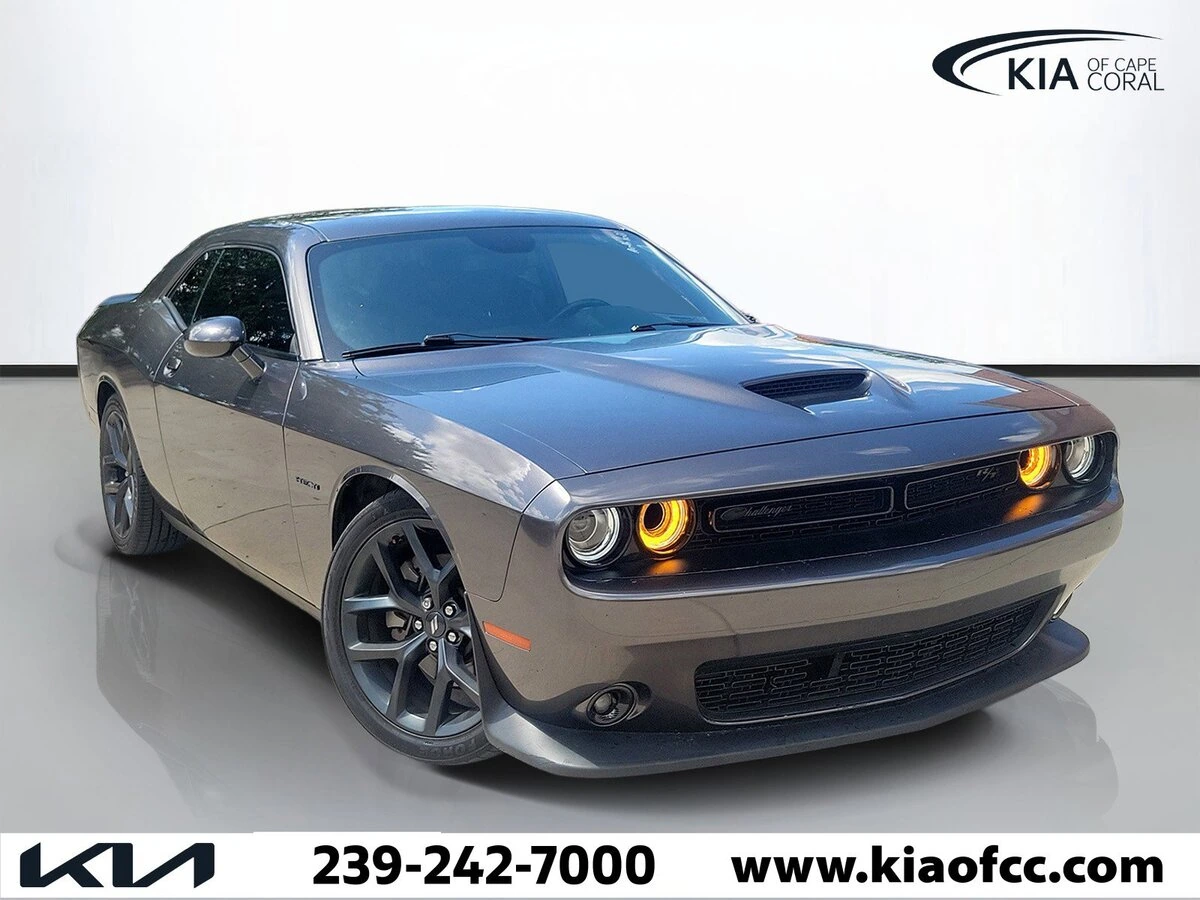 2022 Dodge Challenger R/T's photo