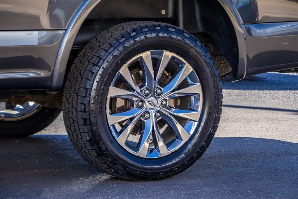 2016 Ford F-150 XLT photo 3