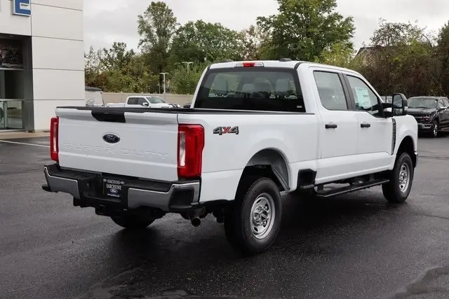 2026 Ford F-250 photo 3