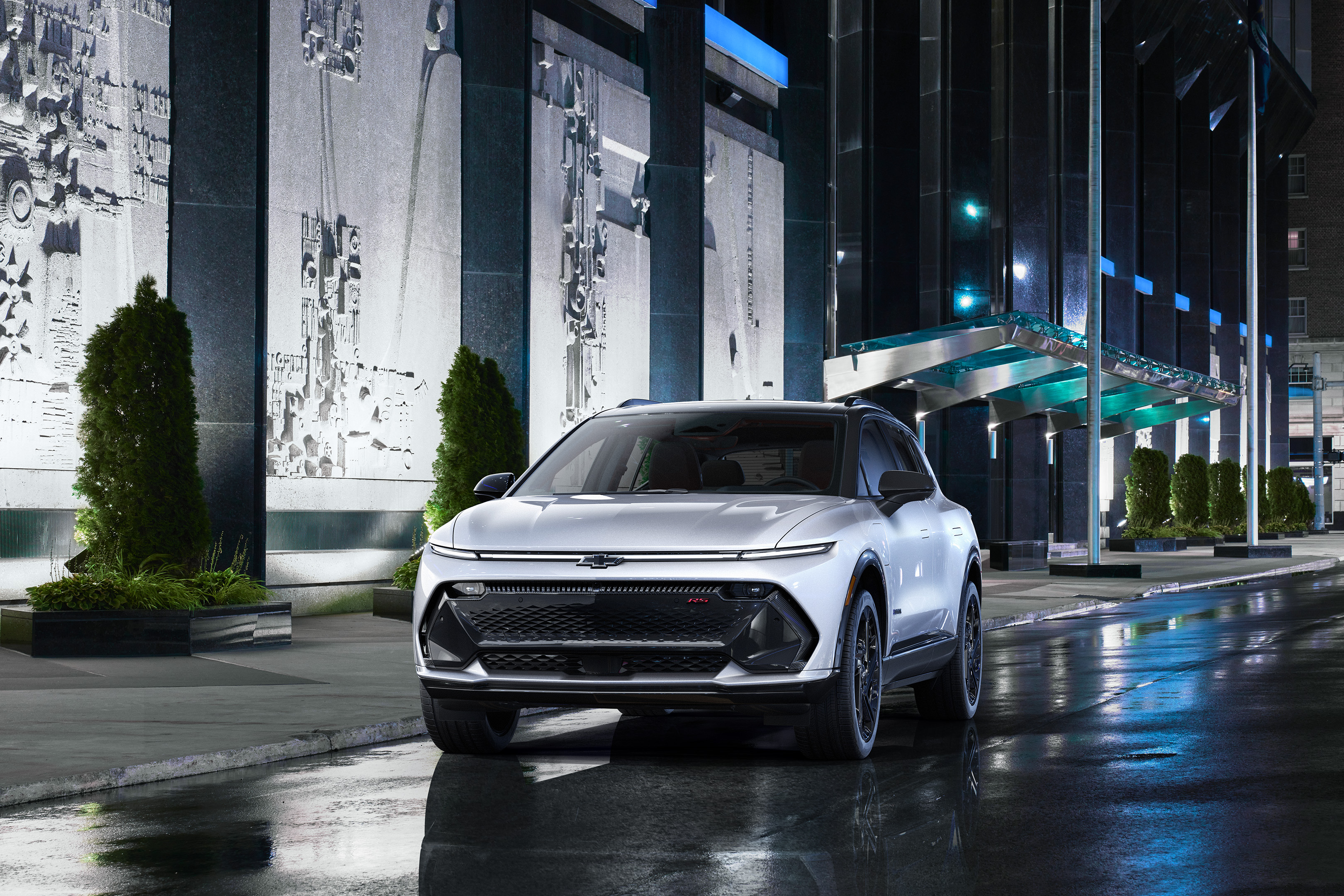  2026 Chevrolet Equinox EV 3RS fuel