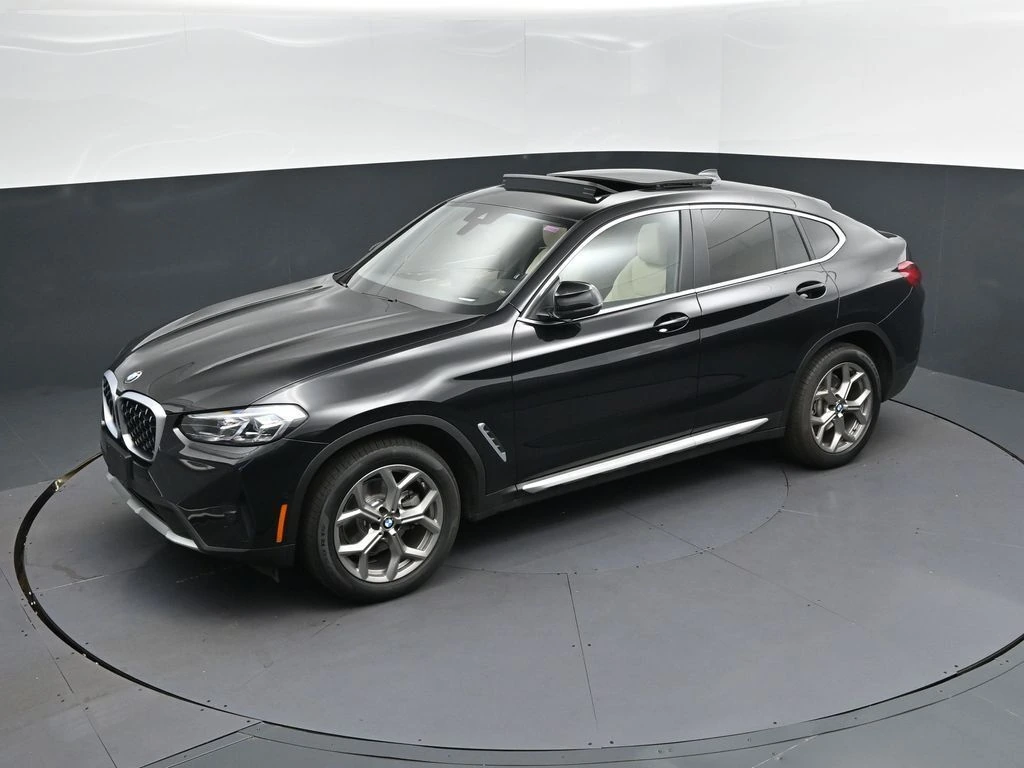 2025 BMW X4 xDrive30i's photo