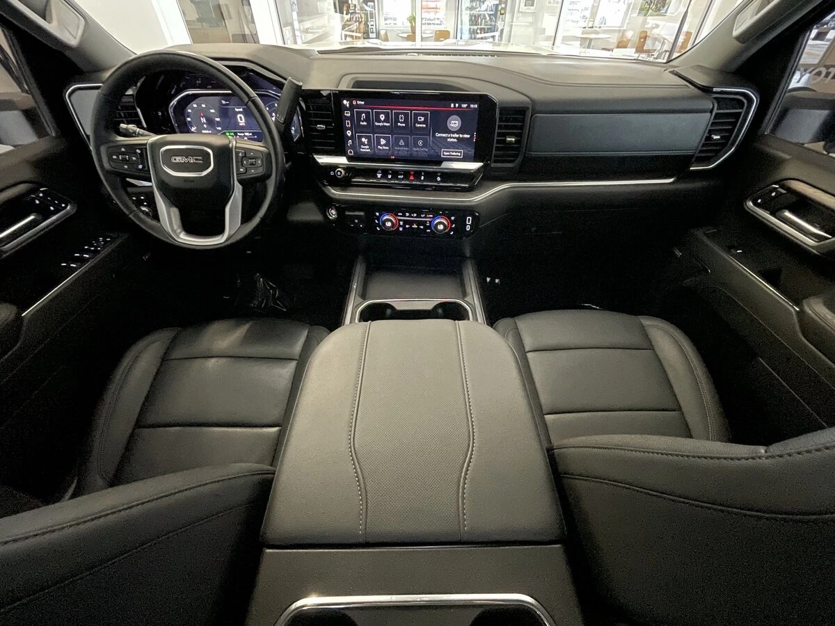 2025 GMC Sierra 2500HD SLT - Photo 31
