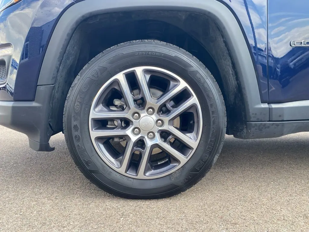 2018 Jeep Compass Latitude photo 11