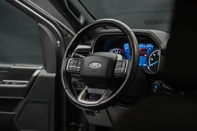 2022 Ford F-150 XLT photo 13