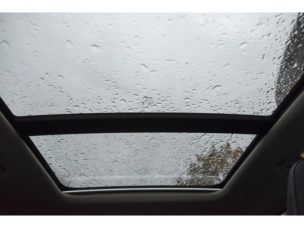 2026 Volvo - image 13