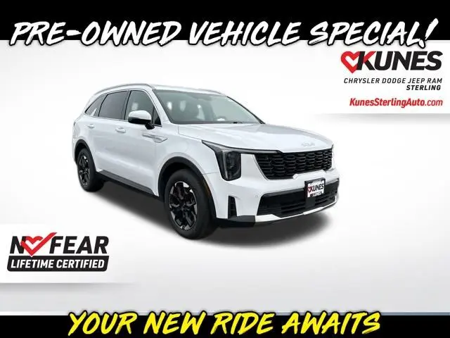 2024 Kia Sorento S's photo