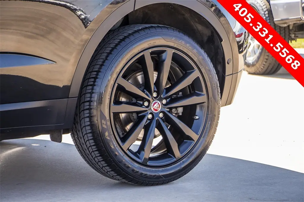 2021 Jaguar E-PACE P250 SE photo 3