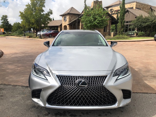 Lexus LS 500 in Liquid Platinum
