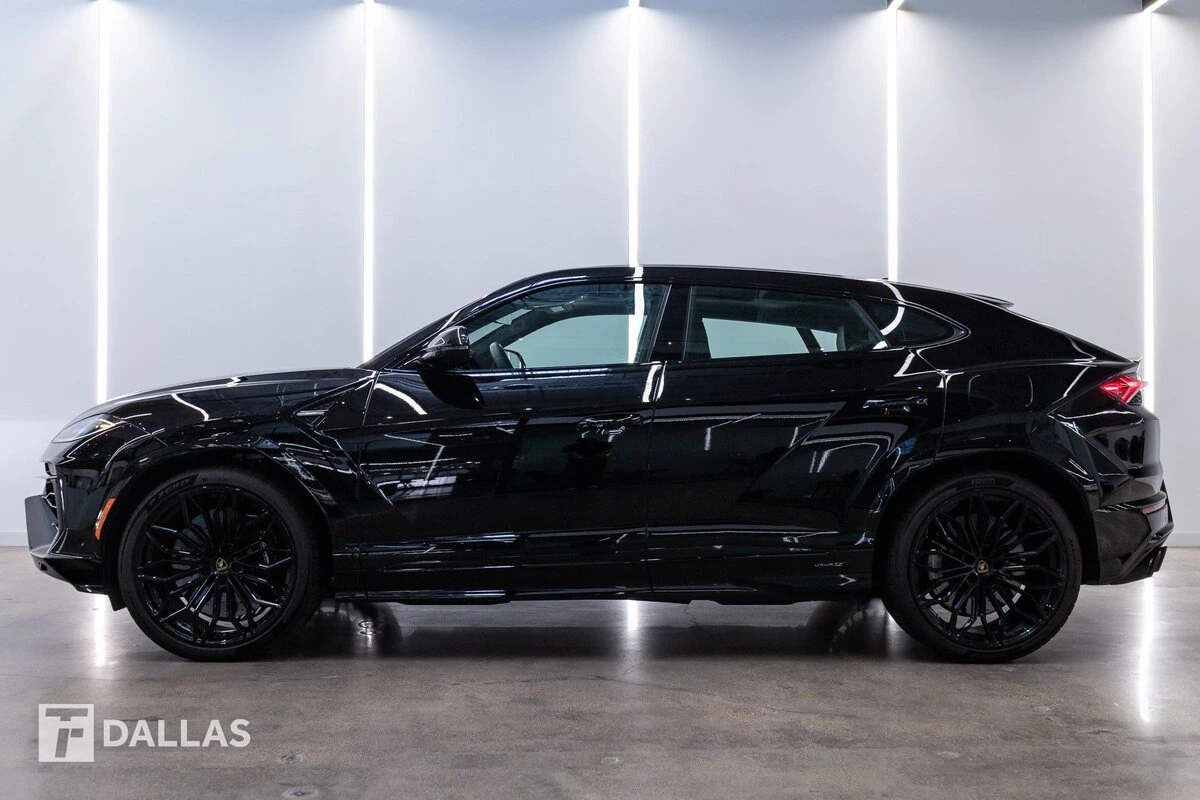 2026 Lamborghini Urus