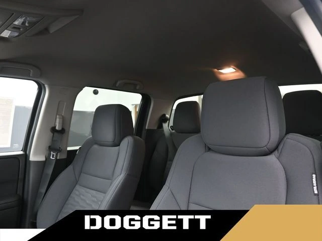 2026 Nissan Frontier S Crew Cab 4x4's photo