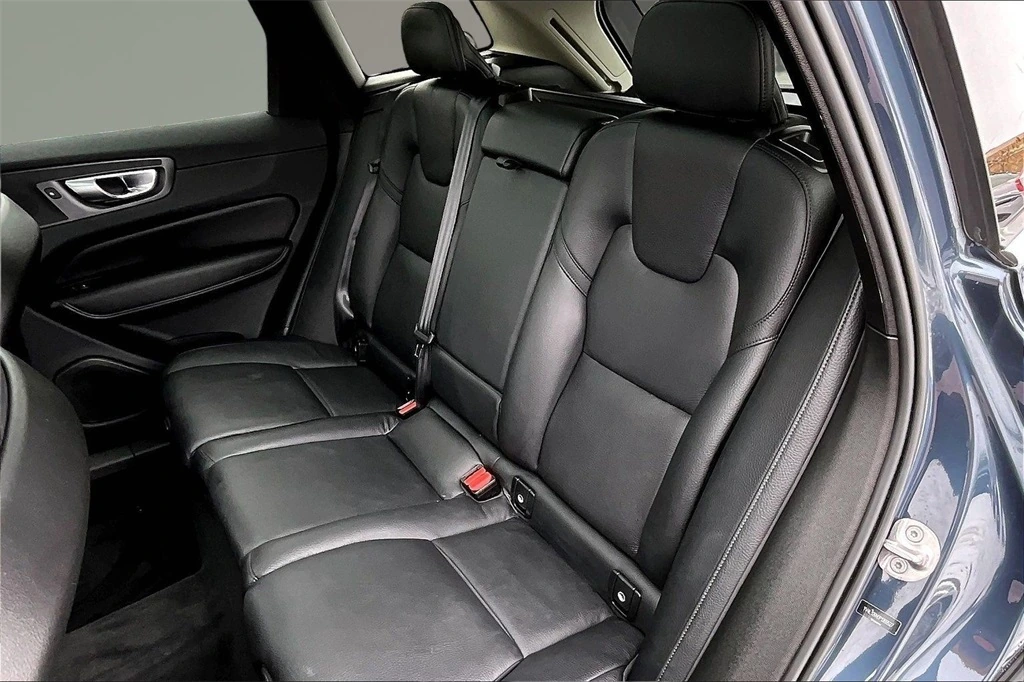 2023 Volvo - image 21