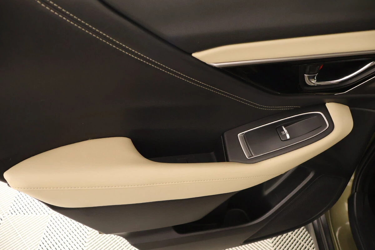 2021 Subaru Outback Limited - Photo 17