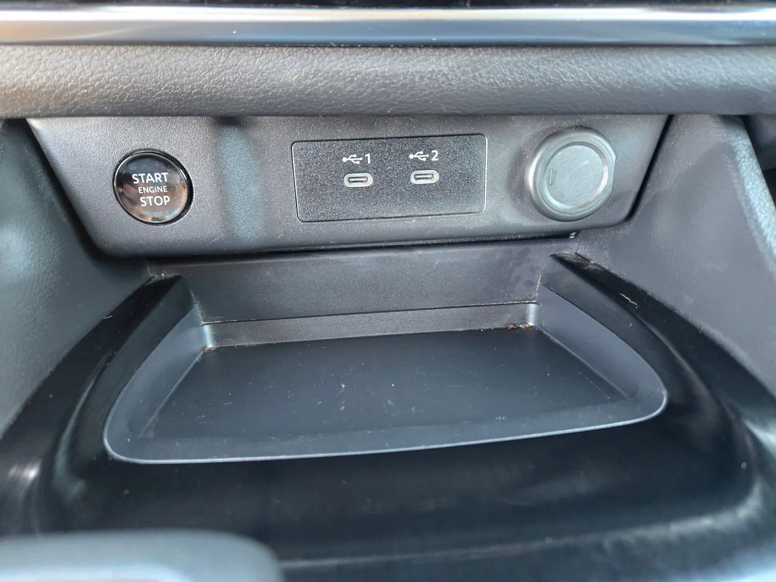 2024 Nissan Rogue SV photo 17