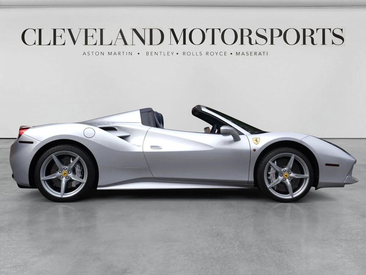 2017 Ferrari 488 GTB Base - Photo 41