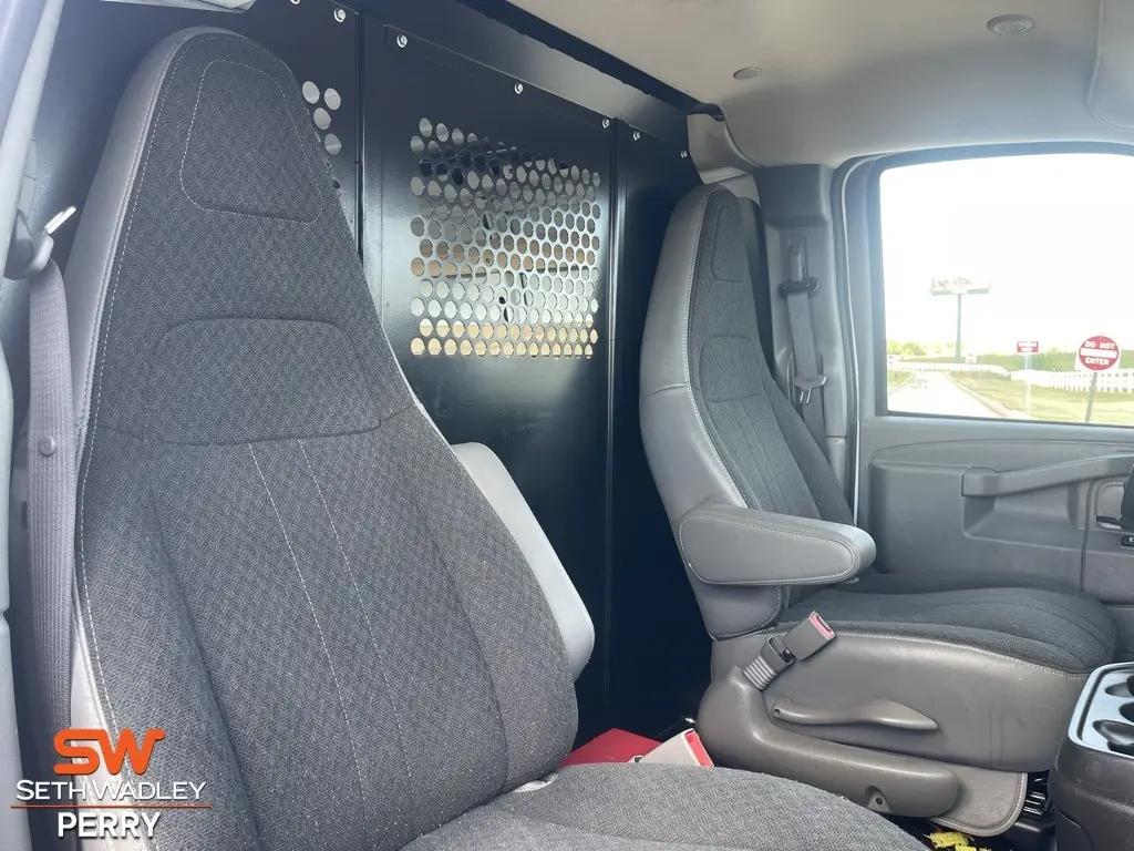 2024 Gmc Savana 2500 Cargo photo 12
