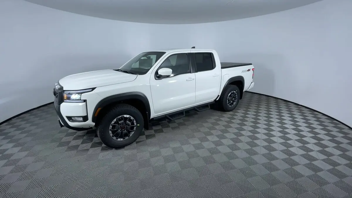 2026 Nissan Frontier PRO-4X photo 4