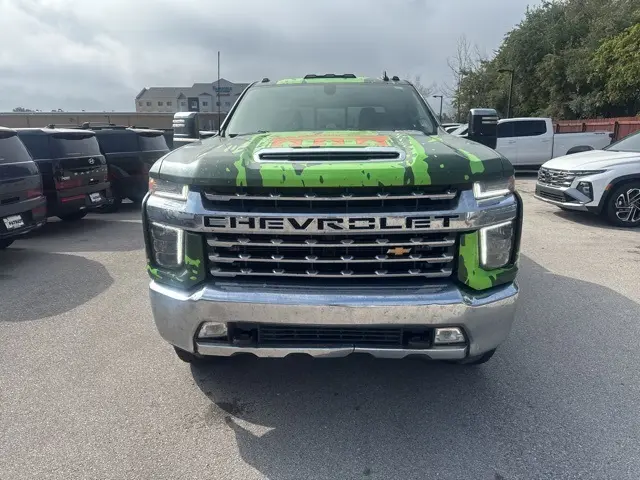 2022 Chevrolet Silverado 2500HD LTZ photo 2